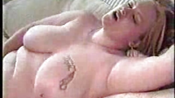 ریچل استار که شکل بسیار زیبایی دارد توسط جانی سینز به سختی به هم می خورد دانلود فیلم های سکسی وحشی
